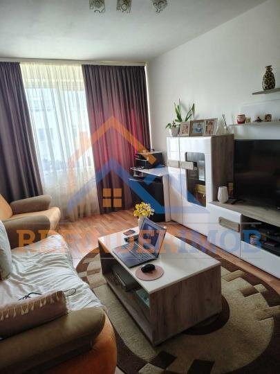 Vanzare apartament 2 camere cu Centrala Termica zona Rahovei - Barca