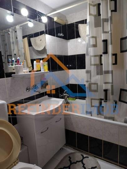 Vanzare apartament 2 camere cu Centrala Termica zona Rahovei - Barca