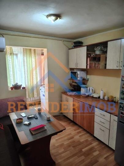 Vanzare apartament 2 camere cu Centrala Termica zona Rahovei - Barca